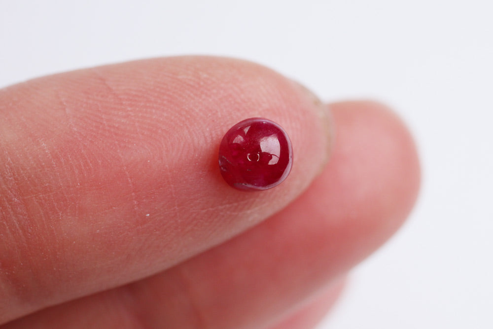 Ruby Cabochon Round 0.92 ct
