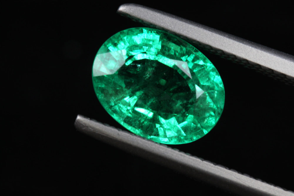 Shakiso Emerald oval 1.85 ct