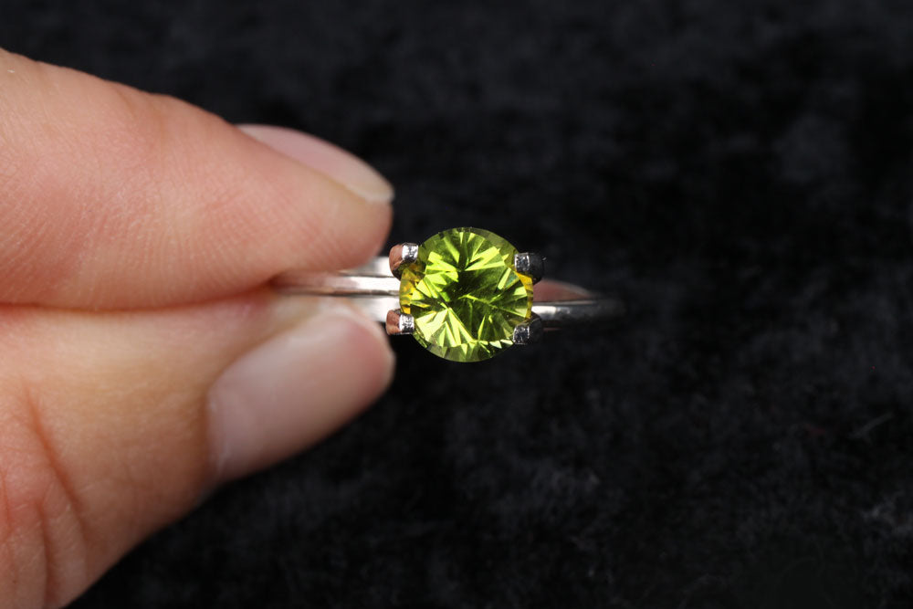Peridot Round 1.45 ct