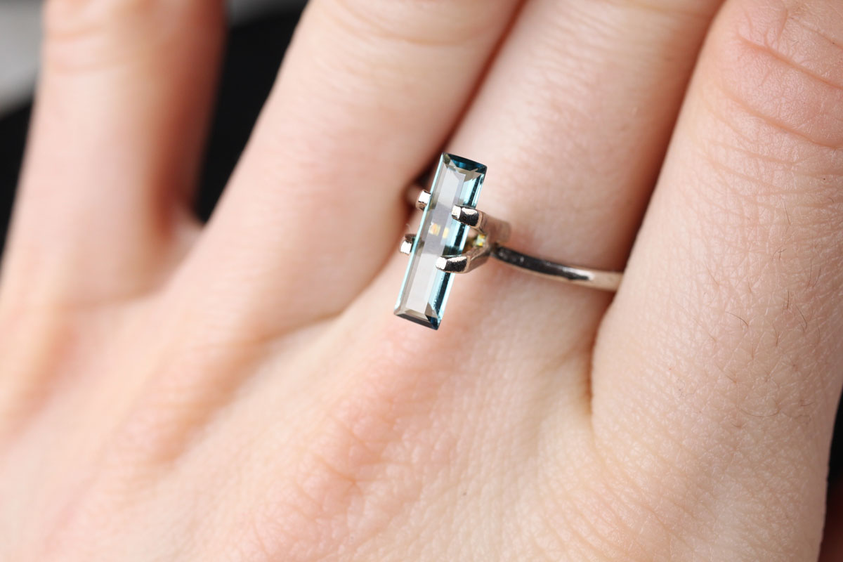 Indicolite Tourmaline Baguette 0.8 ct