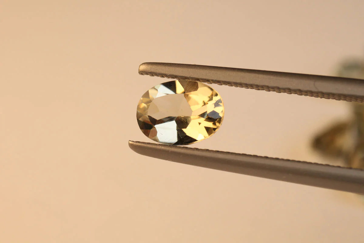 Zultanite Oval 4x3 mm