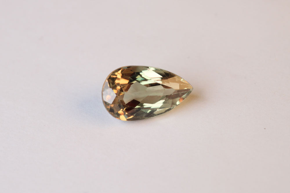 Zultanite Pear 3.25 ct