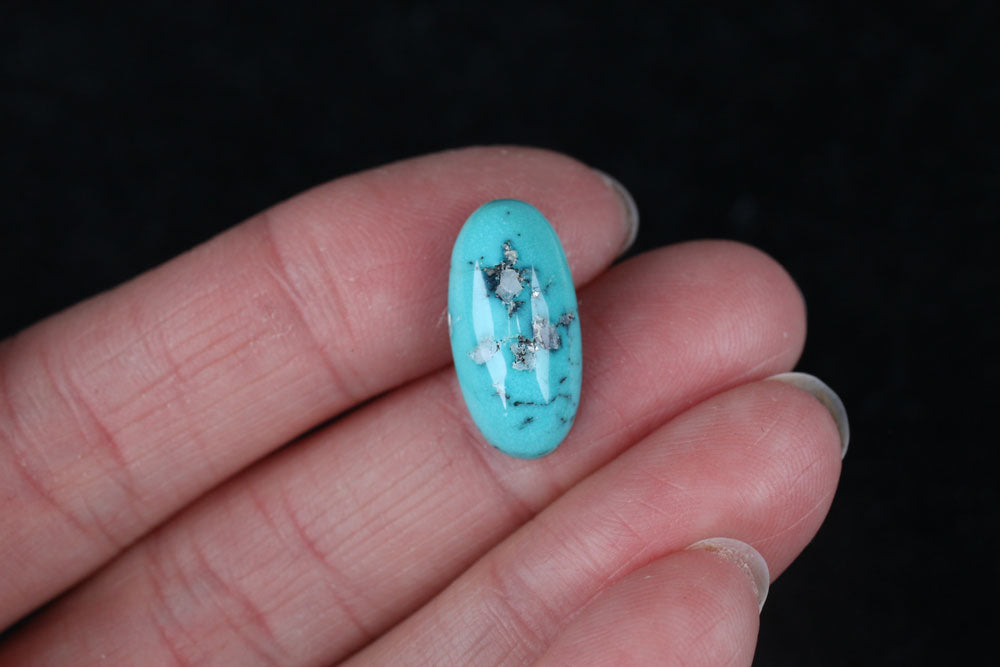 Turquoise Oval 6.75 ct