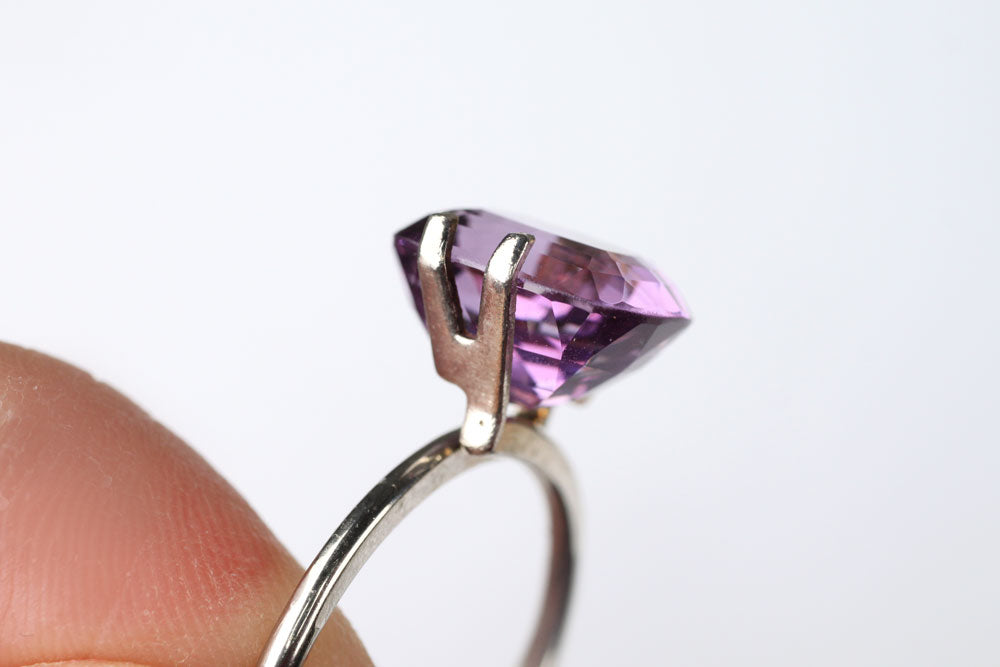 Amethyst Oval Stepcut 5.54 ct