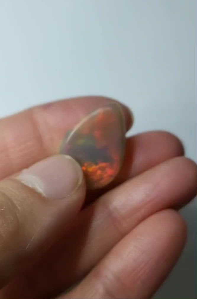 Dark Wollo Opal Pear 11 ct