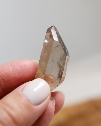 Lemurian rökkvarts kristall 12 gr