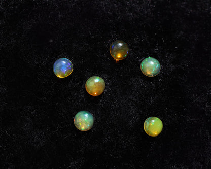 Wollo Opal cabochon round 4 mm