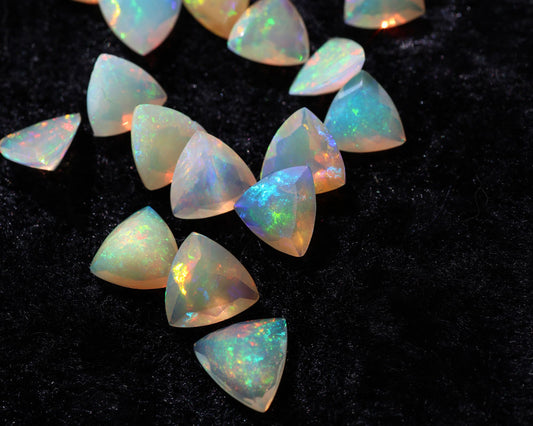 Wollo Opal trillion 8 mm