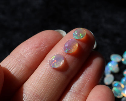 Wollo Opal cabochon oval 5x7mm