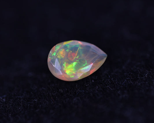 Snakeskin Wollo Opal drop 0.25 ct