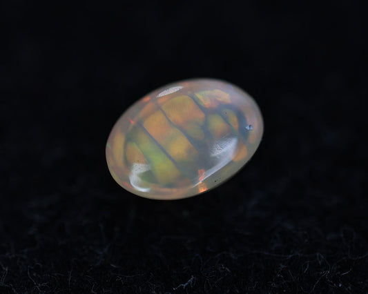 Snakeskin Wollo Opal oval 0.53 ct