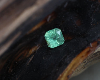 Shakiso Emerald Barion scissor 5mm 0.46 ct