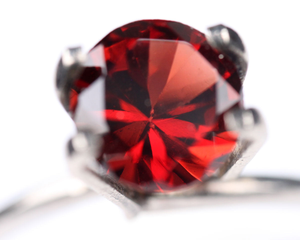 Granat pyrop rund 7mm 1,82 ct