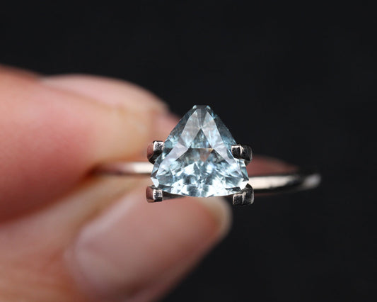 Akvamarin Frostgiant cut 7mm 1,1 ct