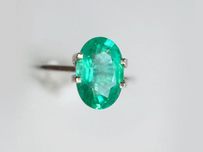 Shakiso Emerald oval 2.95 ct