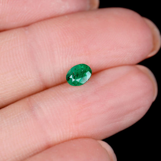 Shakiso Emerald oval 0.3 ct