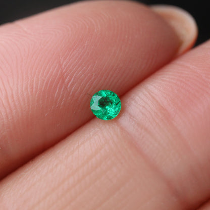 Shakiso Smarahd rund 0,12 ct