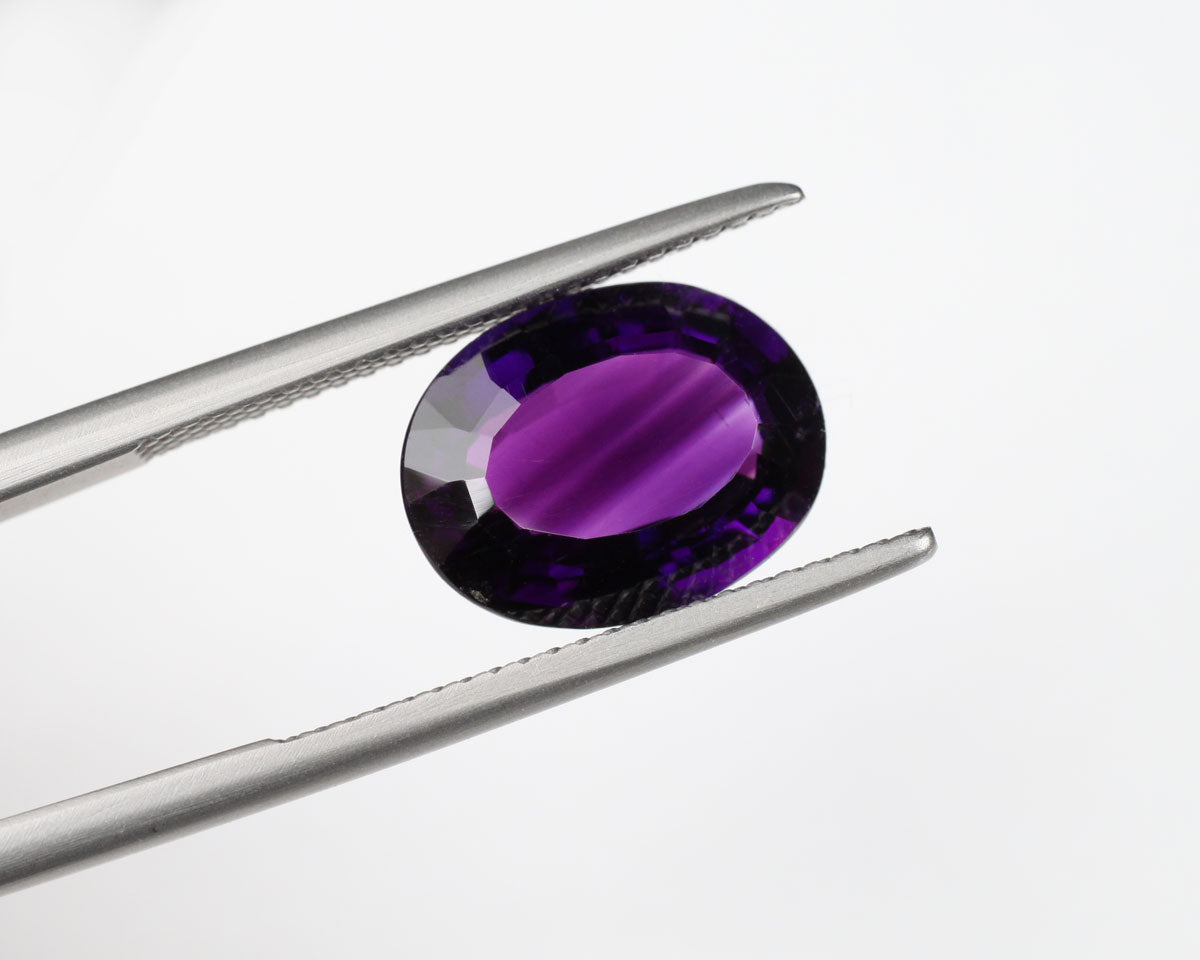 Amethyst oval 12x9 mm 4 ct