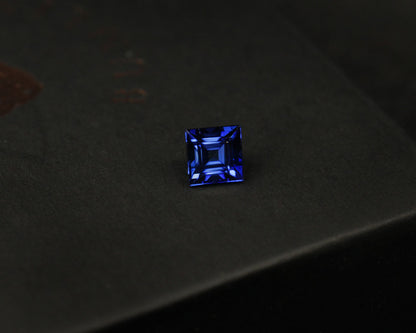 Safir blå fyrkantig 3,7 mm 0,33 ct
