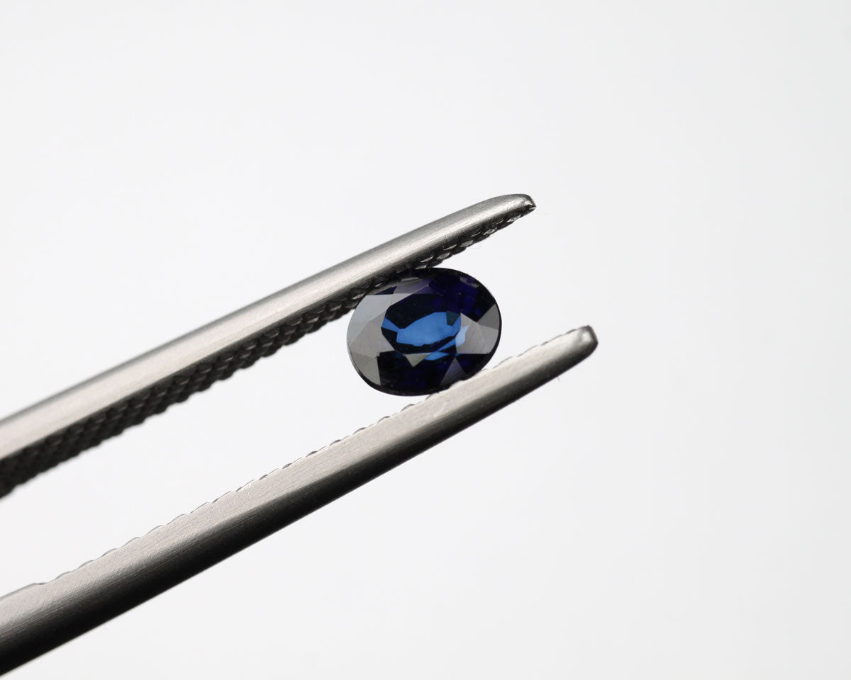 Sapphire blue oval 5 mm 0.56 ct