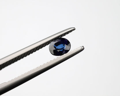 Sapphire blue oval 5 mm 0.56 ct