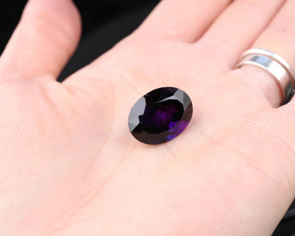 Amethyst oval 17 mm 13.7 ct