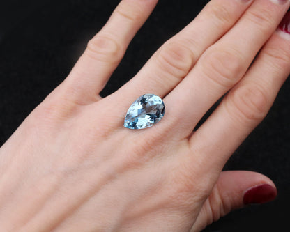Aquamarine pear 17 mm 9.1 ct