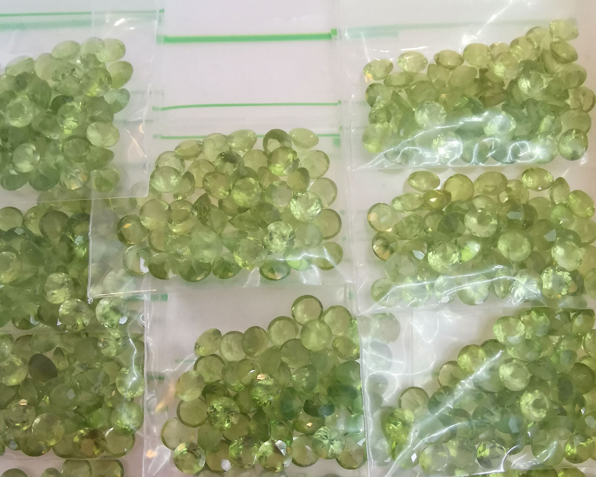 Peridot Round 5 mm Lot