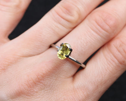 Chrysoberyl Neon yellow-green 1.28 ct