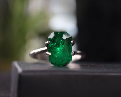Shakiso Emerald 11x7.5 mm emerald cut 3 ct