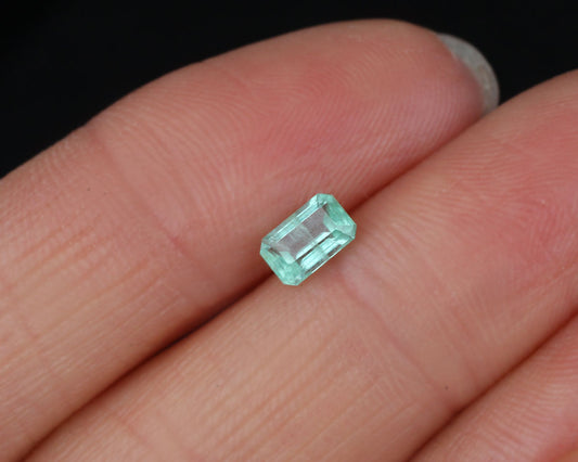 Shakiso Emerald rectangle 0.44 ct