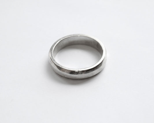Minimalistic silver ring