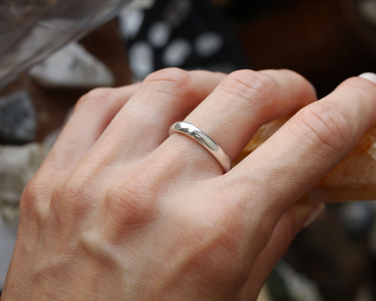 Minimalistic silver ring