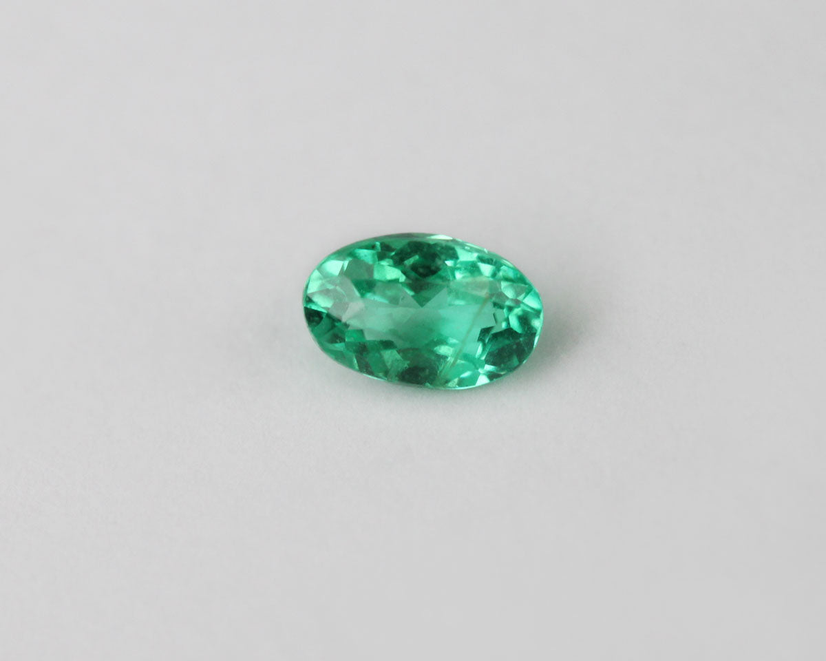 Shakiso Emerald oval 0.06 ct