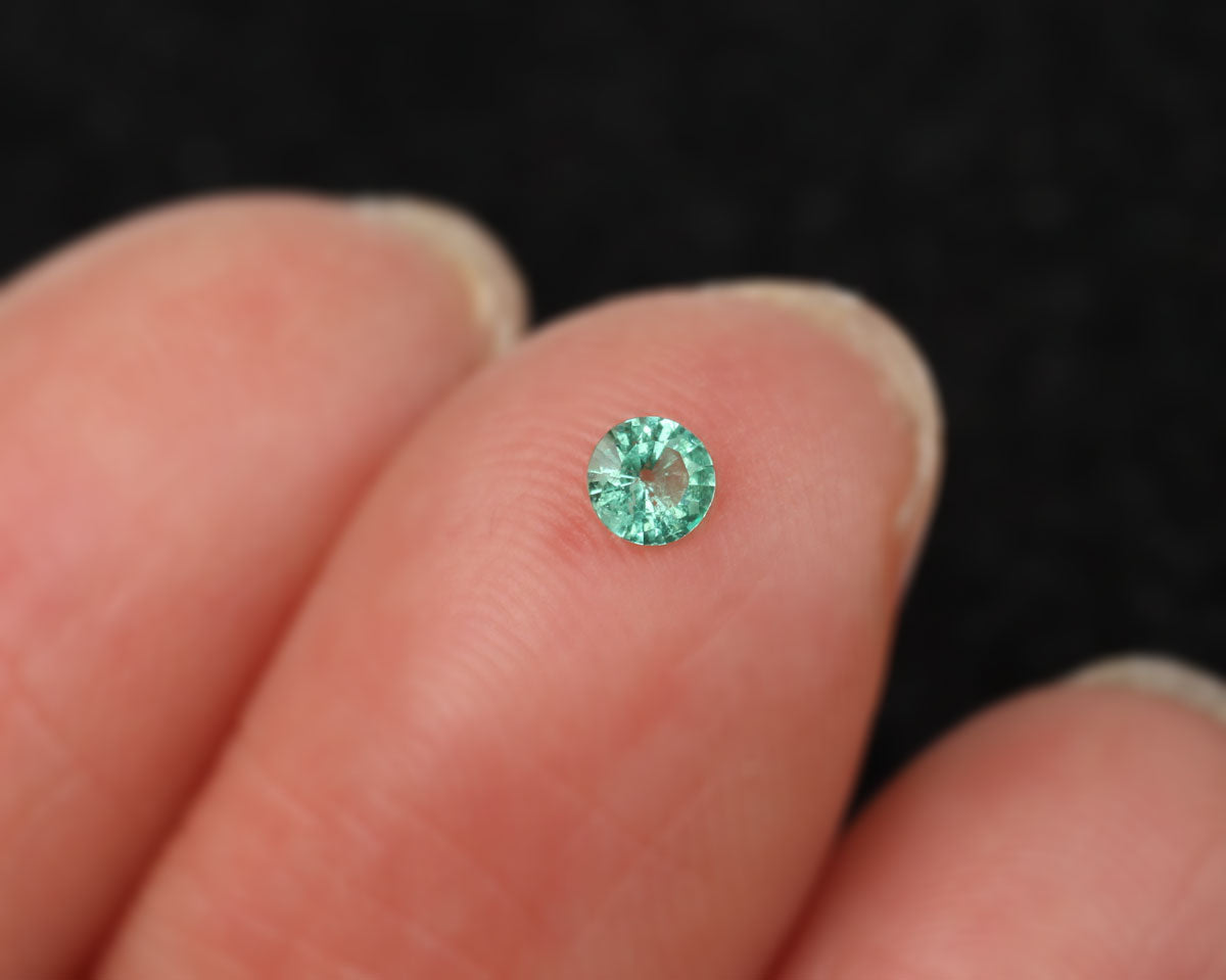 Kalibrerad Shakiso Smaragd 2,7 mm 