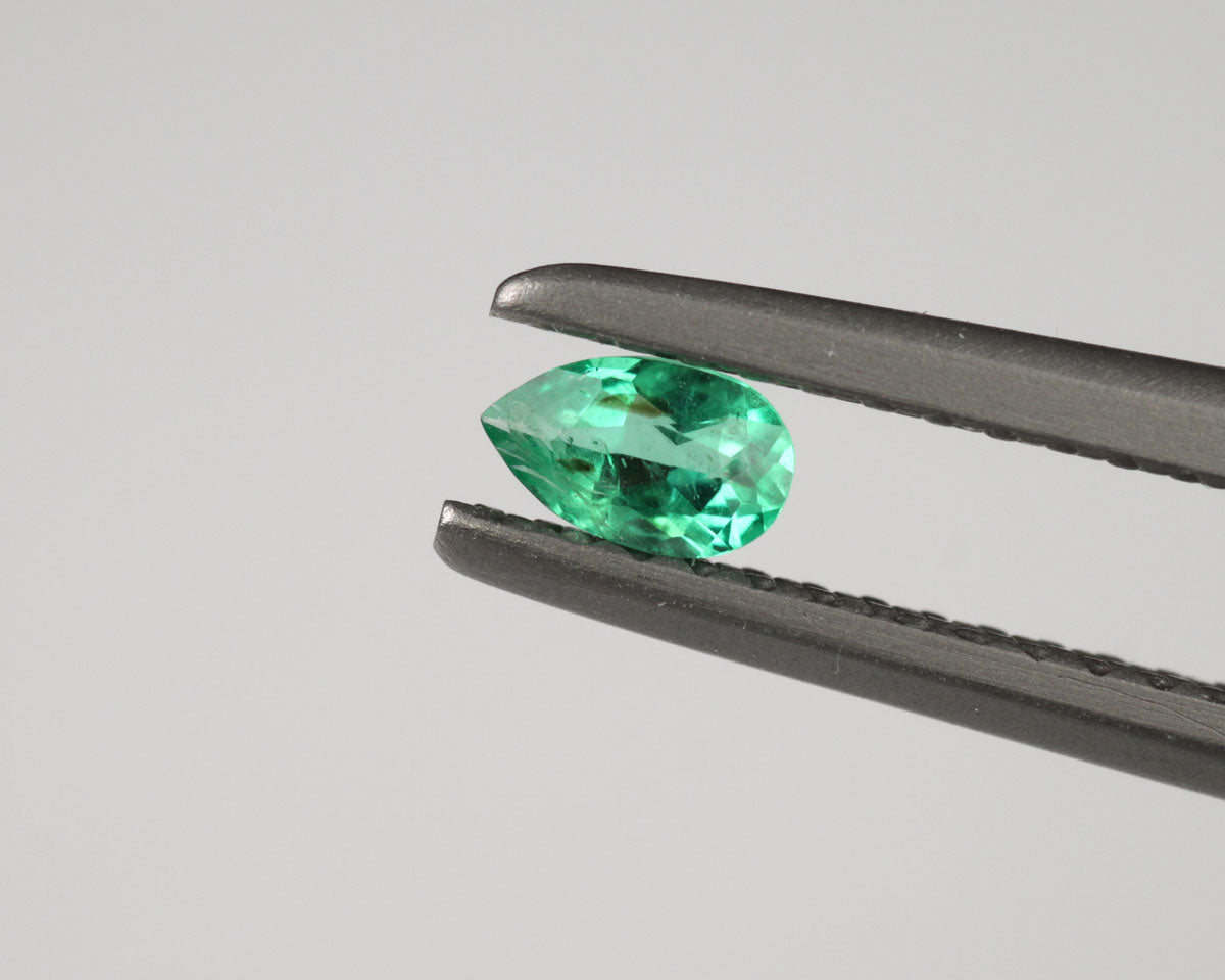 Shakiso Smaragd droppe 0,1 ct