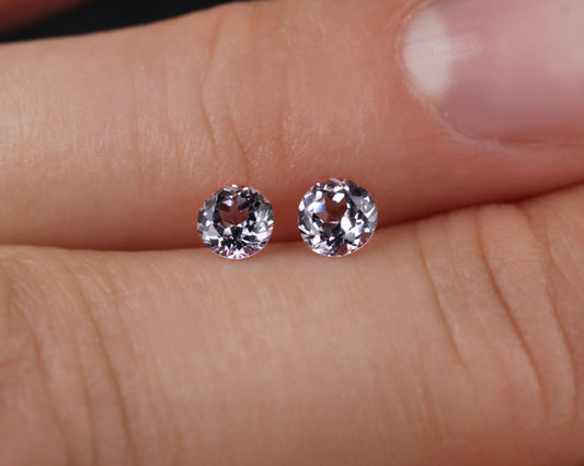 Spinel round 4 mm pair 0.5 ct
