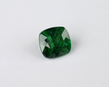 Tsavorite granatgrön 5 mm fyrkantig 0,8 ct