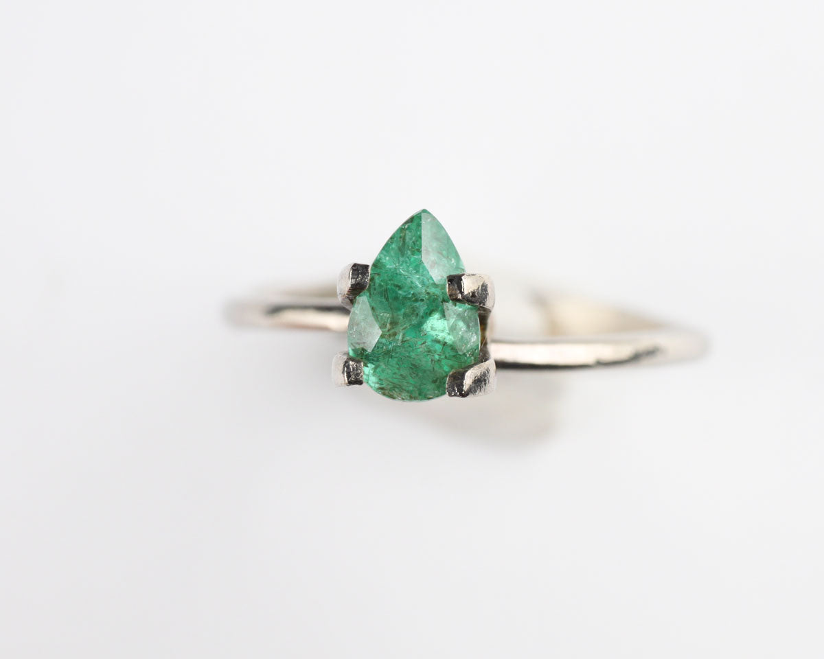 Shakiso Smaragd drop 0,74 ct