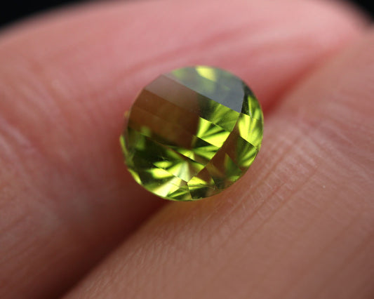 Peridot 1,58 ct rund