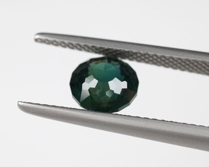 Safir rund grön/blå 2,25 ct 7,1 mm