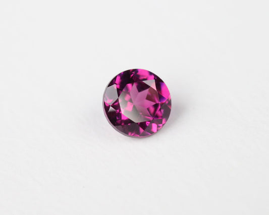 Granat lila rund 4 mm 0,38 ct
