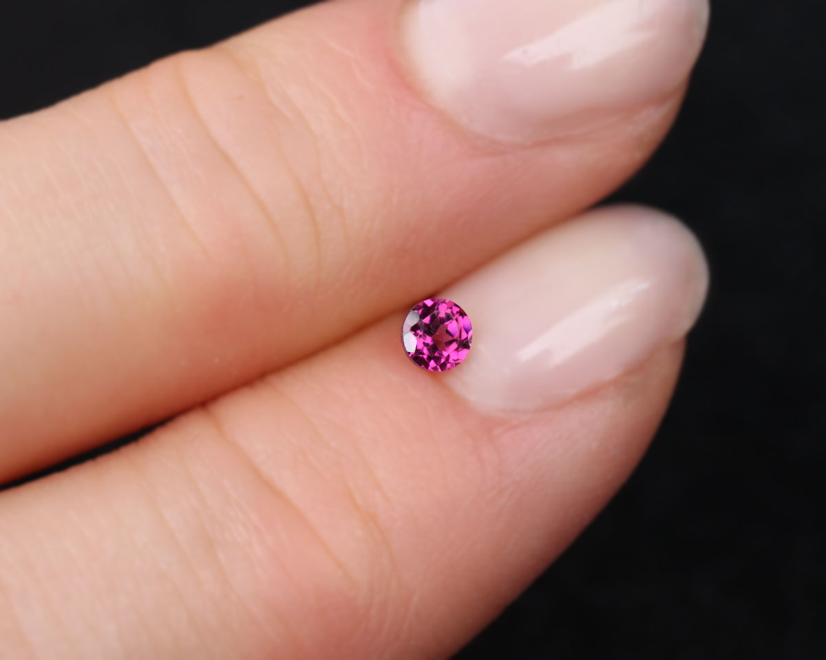Granat lila rund 3 mm 0,18 ct