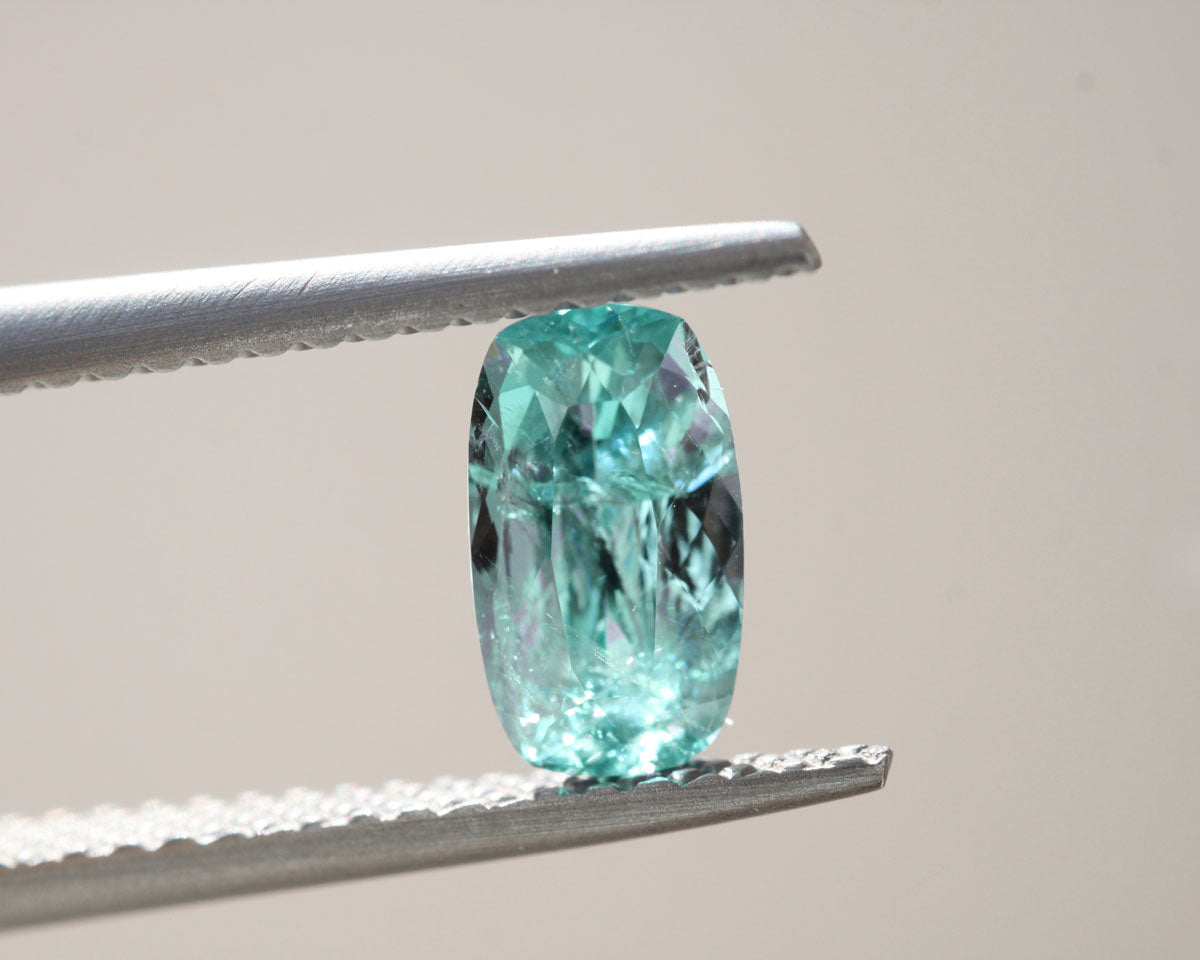 Paraiba Tourmaline 7.5 mm 0.69 ct