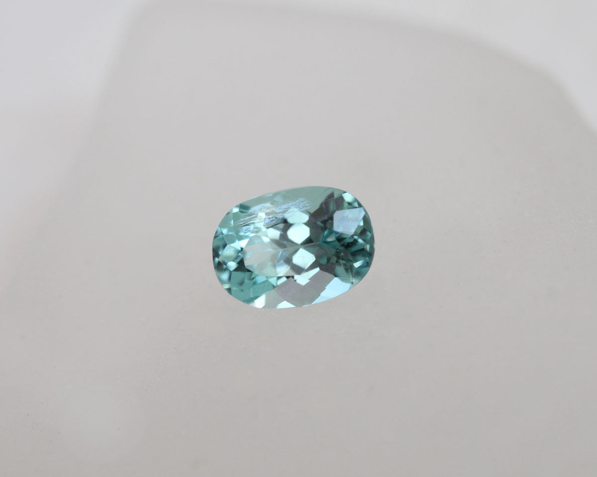 Paraiba Turmalin oval 4,8 mm 0,29 ct