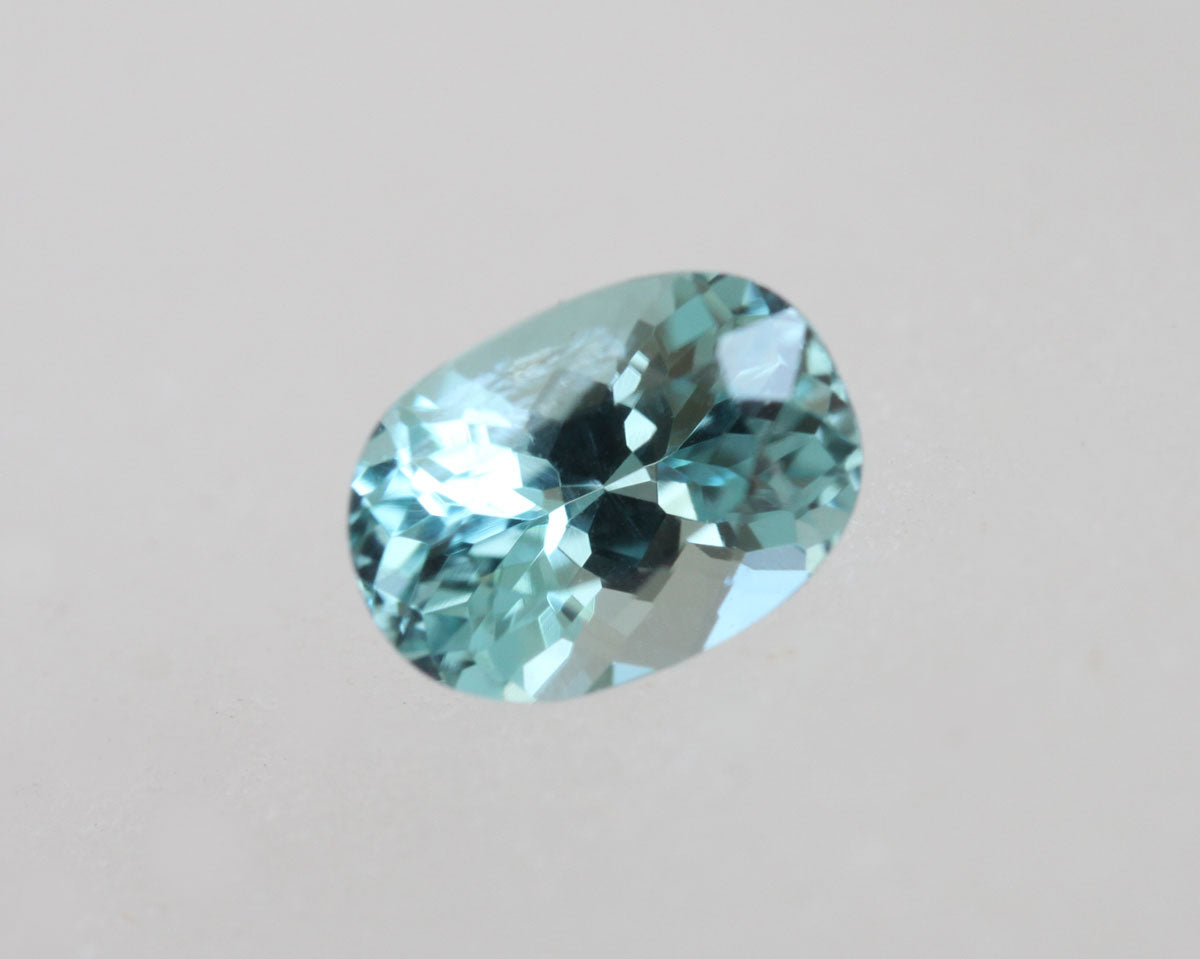 Paraiba Turmalin oval 4,8 mm 0,29 ct