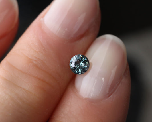 Spinel blue round 4 mm