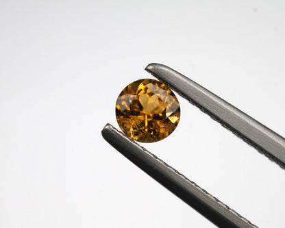 Tourmaline round orange 4.1 mm