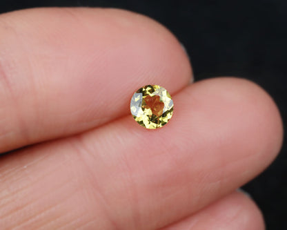 Tourmaline round yellow 5 mm 0.41 ct