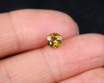 Tourmalin round yellow 5 mm 0.56 ct